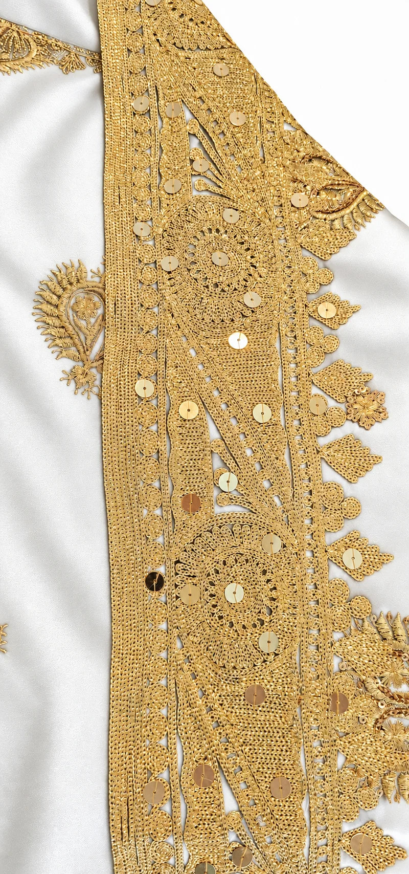 Limited edition white and gold Indian silk bridal veil — gold border detail